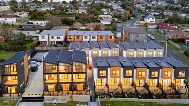 5/42 Captain Scott Road, Glen Eden, Auckland - Carousel 1