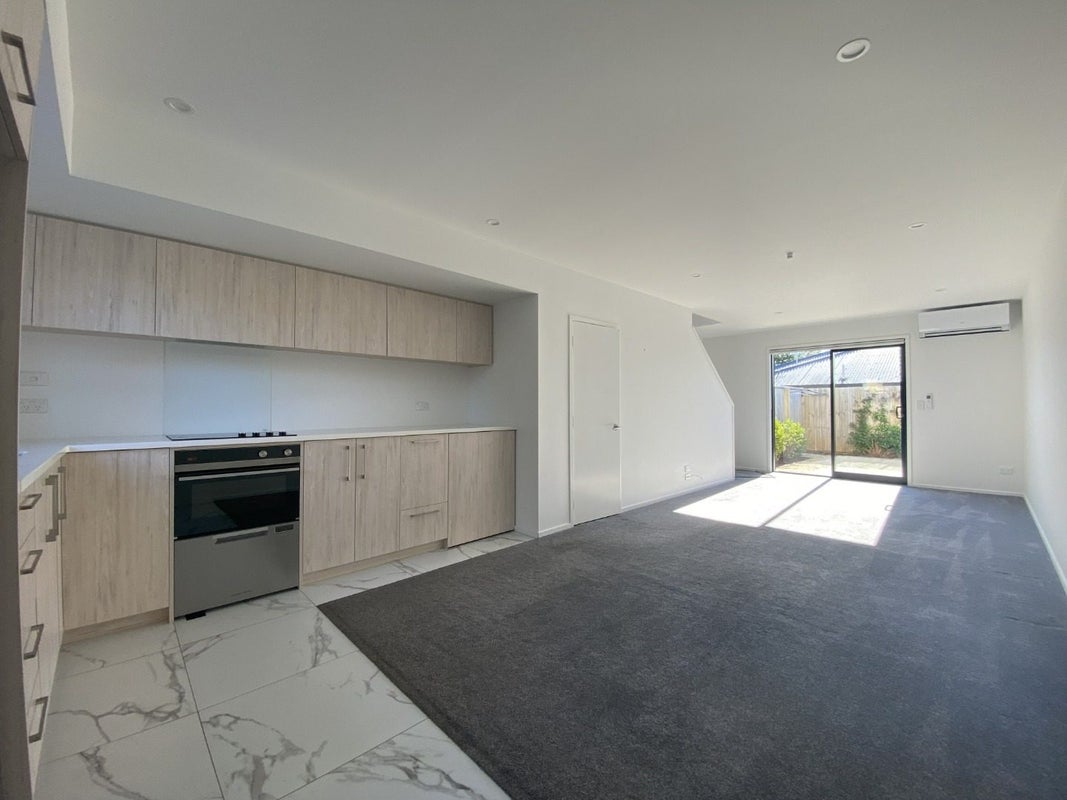 5/550 Barbadoes Street, Edgeware, Christchurch - Carousel 2