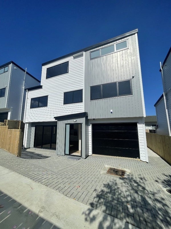 239D Blockhouse Bay Road, Avondale, Auckland - Carousel 1