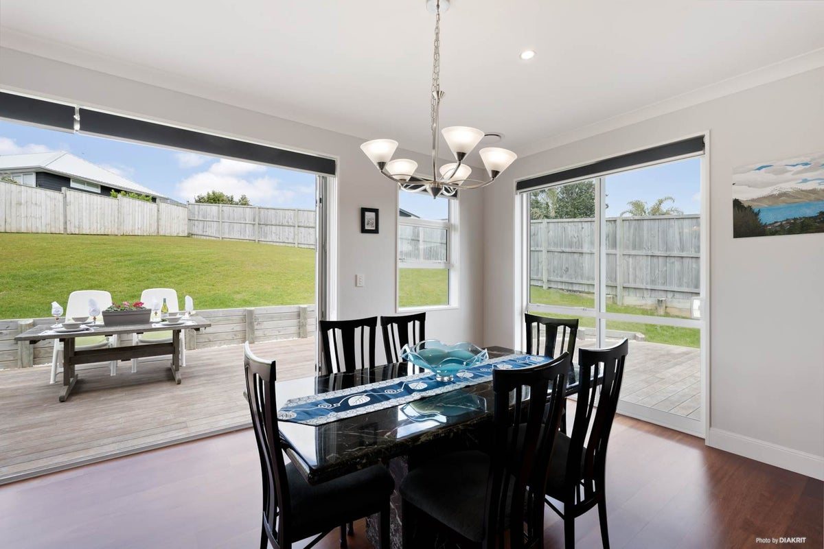 17 Kahawairahi Drive, Beachlands, Auckland - Carousel 2
