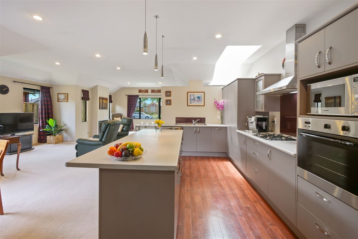 9 Mahlet Street, Northwood, Christchurch - Carousel 2