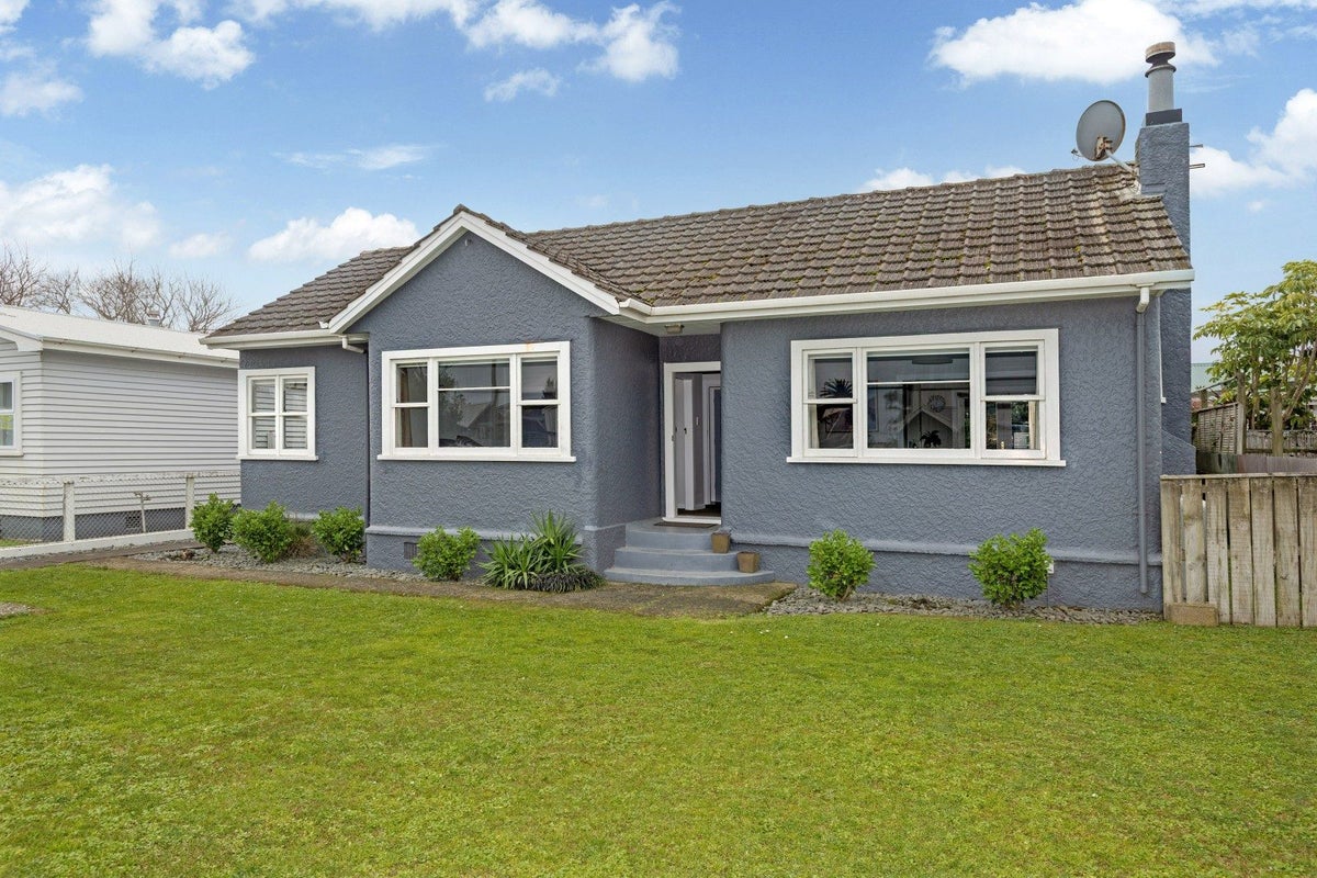 105 Awapuni Road, Awapuni, Gisborne, Gisborne - Carousel 21