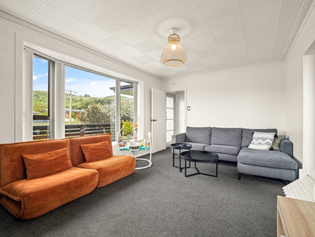 51 Brighton Road, Green Island, Dunedin - Carousel 2