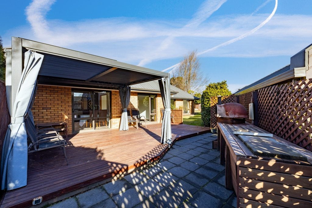 8 Brockhall Lane, Avonhead, Christchurch - Carousel 2