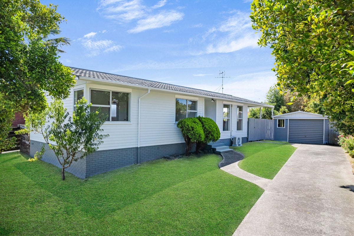 31 Hope Farm Avenue, Pakuranga Heights, Auckland - Carousel 1
