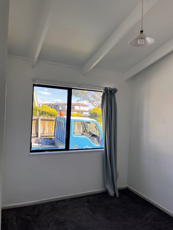 24 Freda Place, Favona, Auckland - Carousel 14