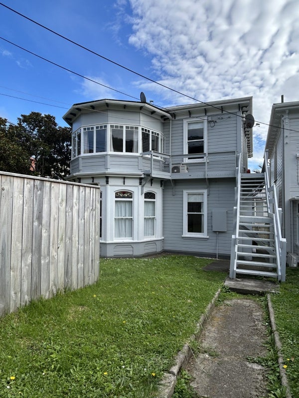 15 Brougham Street, Mount Victoria, Wellington - Carousel 2