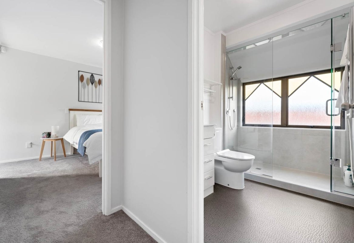 5/8 King George Avenue, Epsom, Auckland - Carousel 20