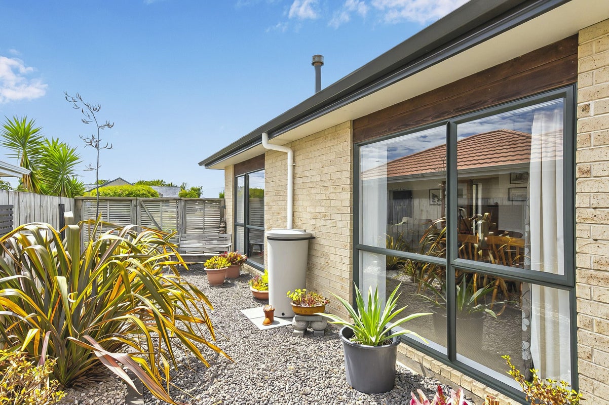 44 Hadleigh Court, Paraparaumu, Paraparaumu - Carousel 2