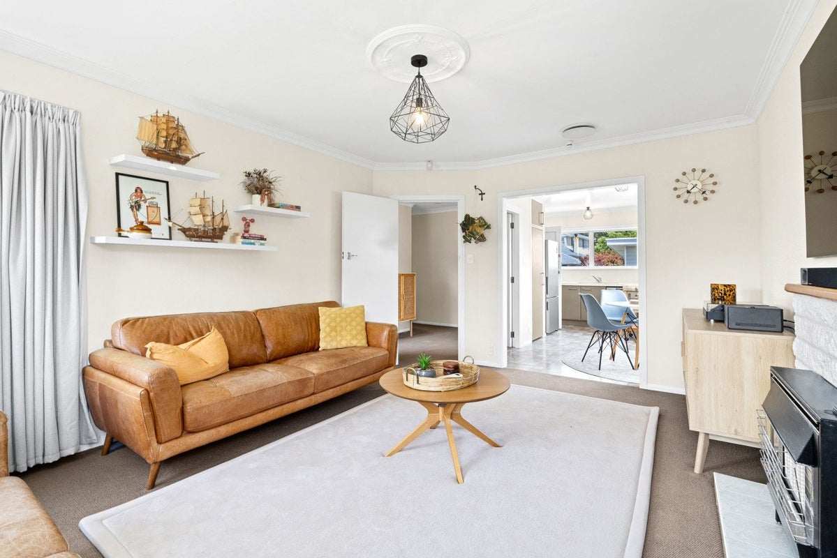 10 Highbury Drive, Levin, Levin - Carousel 2