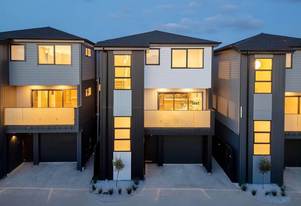 95 Kervil Avenue, Te Atatu Peninsula, Auckland - Carousel 1