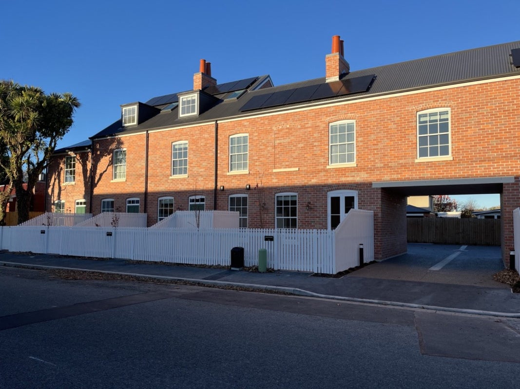 20 Bunyan Street, Waltham, Christchurch - Carousel 1