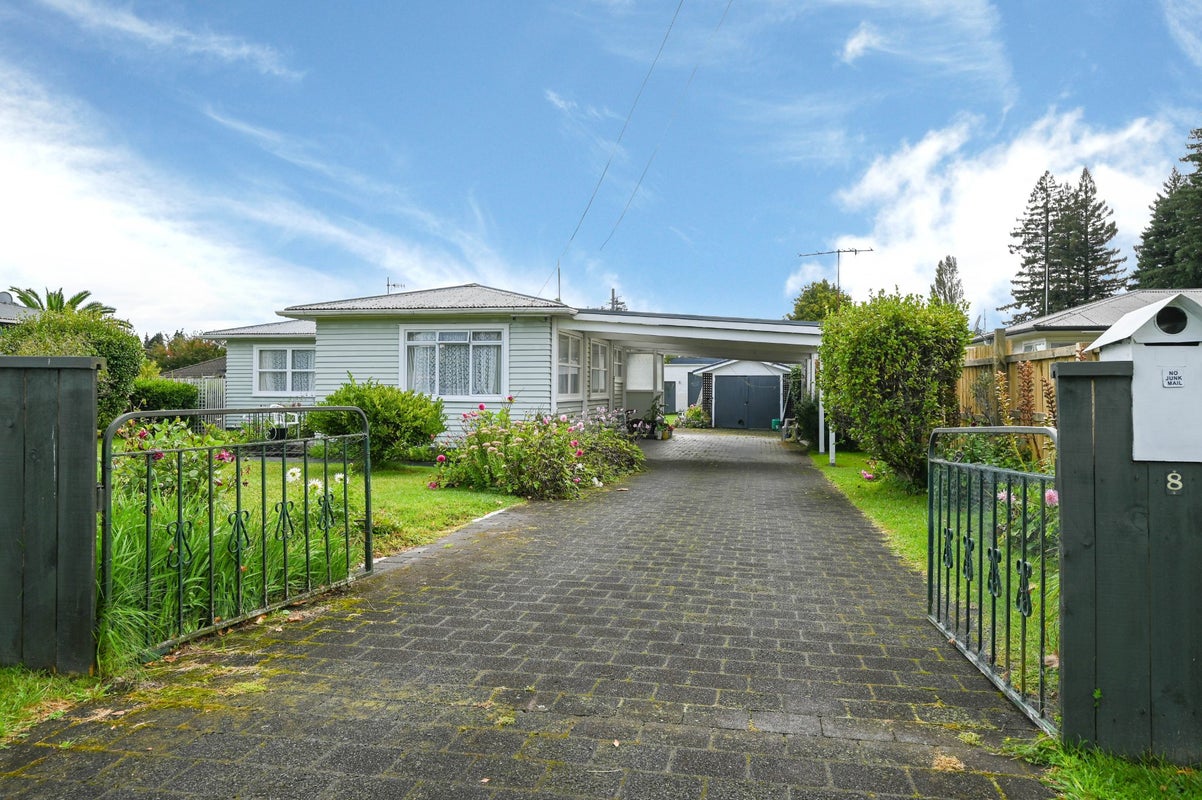 8 Werrina Crescent, Mangakakahi, Rotorua - Carousel 2