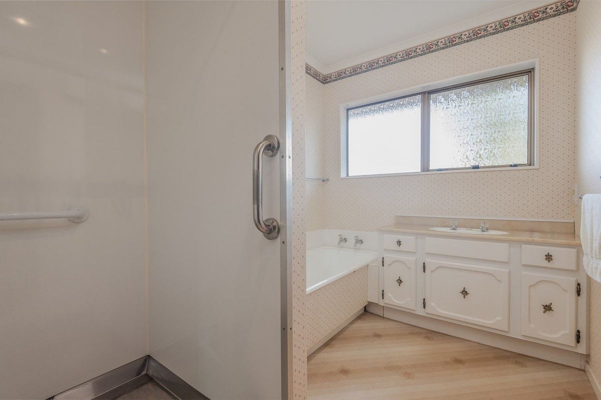 95C Long Melford Road, Awapuni, Palmerston North - Carousel 8