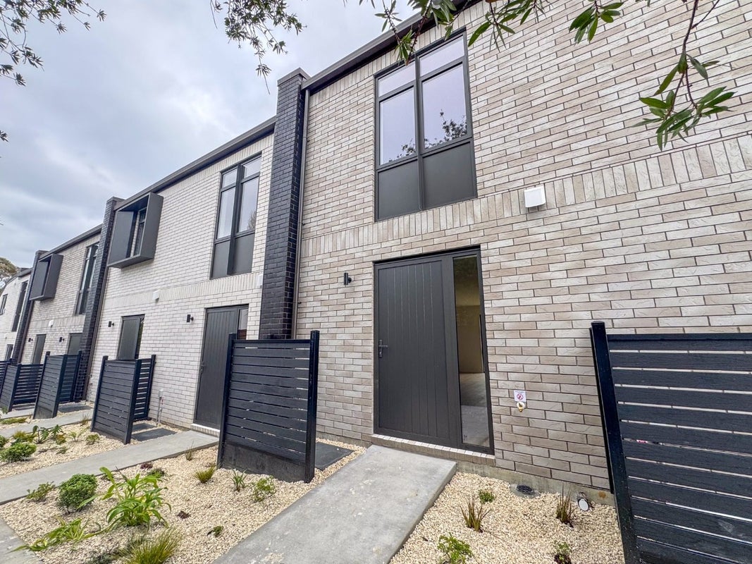 4/6 James Street, Bayview, Auckland - Carousel 13