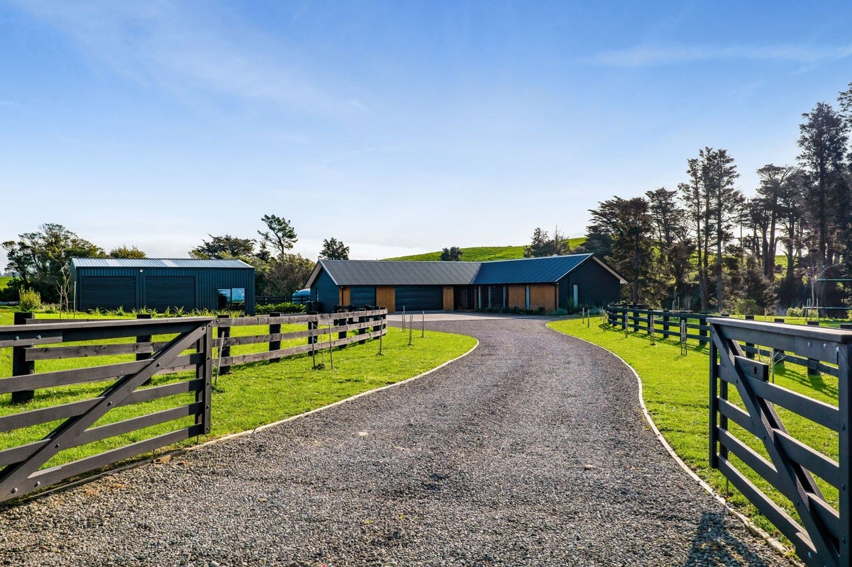 160 Maude Road, Kaimiro, New Plymouth - Carousel 2
