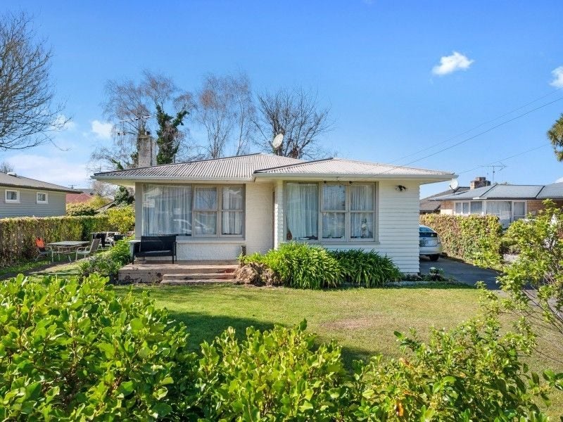 74 Aurora Terrace, Hillcrest, Hamilton - Carousel 2