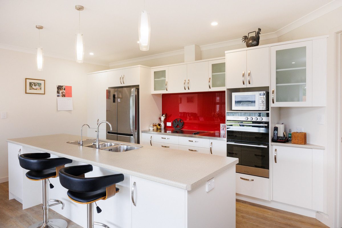 8 Hanalin Drive, Marton, Marton - Carousel 2
