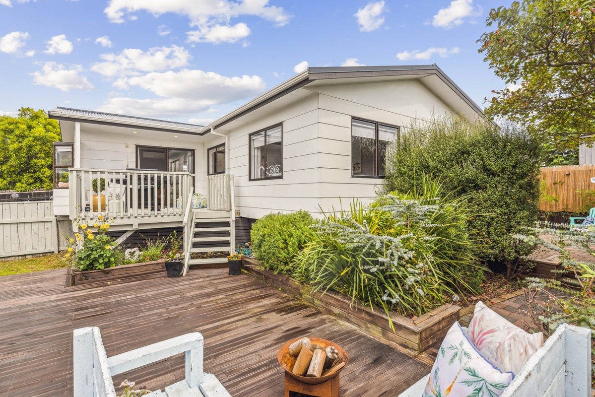 23B Francis RD, Paraparaumu Beach, Paraparaumu - Carousel 2