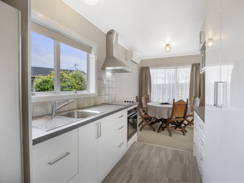 4 Fox Street, Levin, Levin - Carousel 2