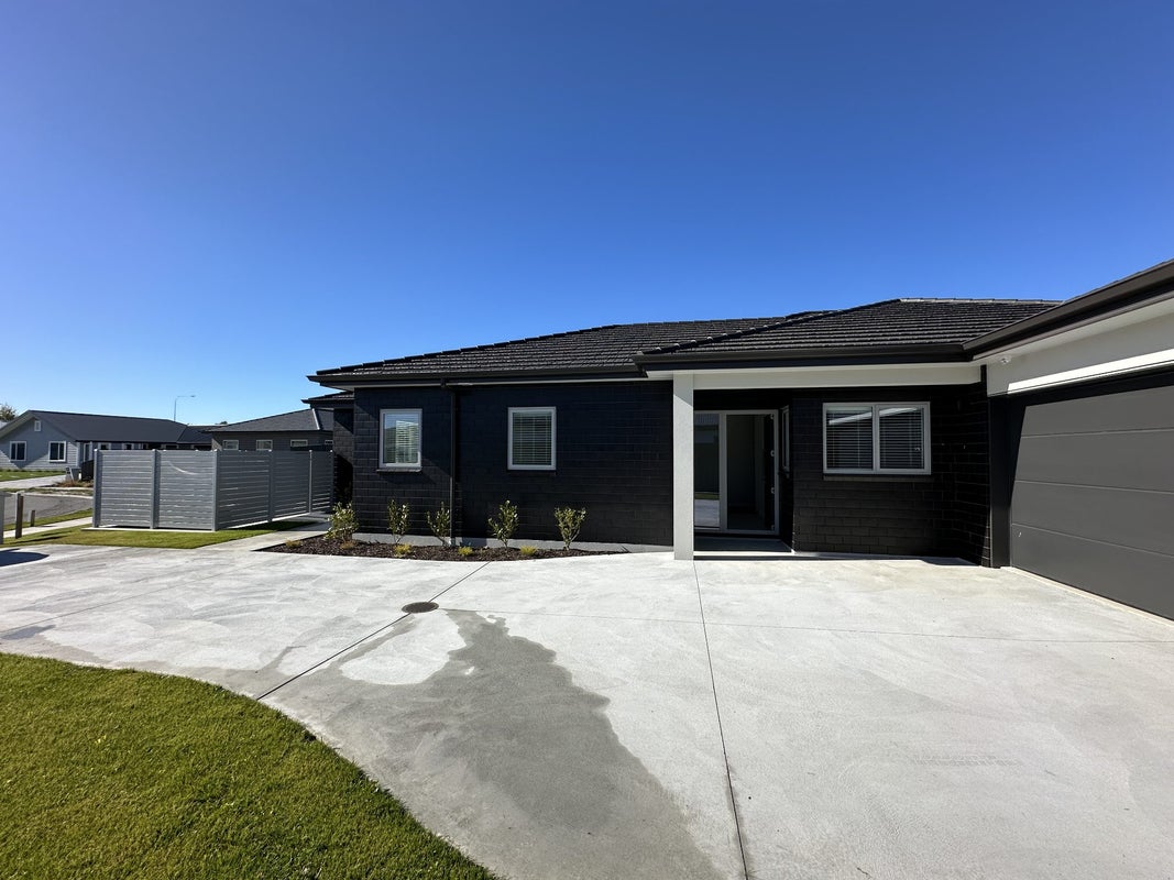 6 George Yee Place, Taradale, Napier - Carousel 2