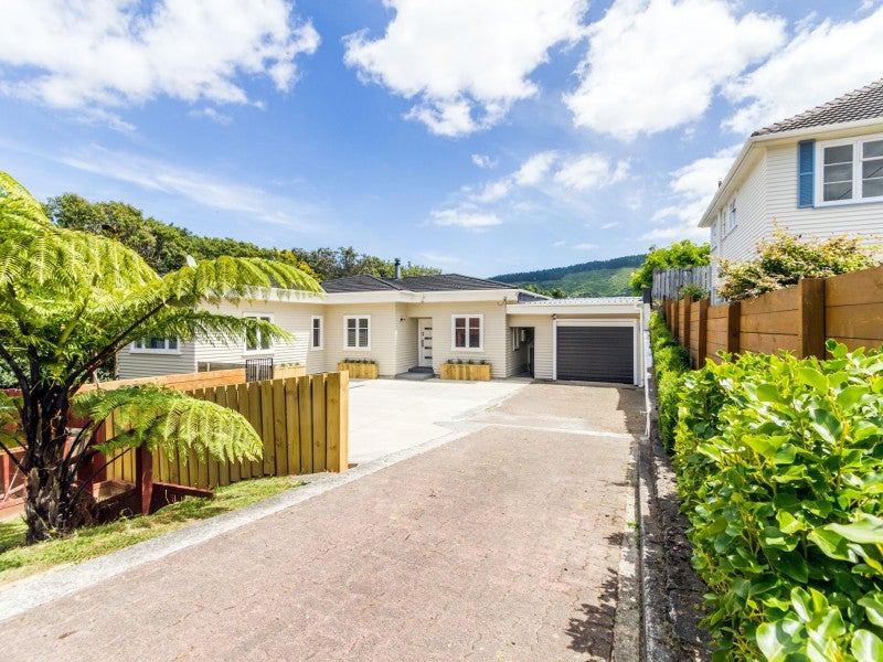 19 Cecil Road, Tawa, Wellington - Carousel 2
