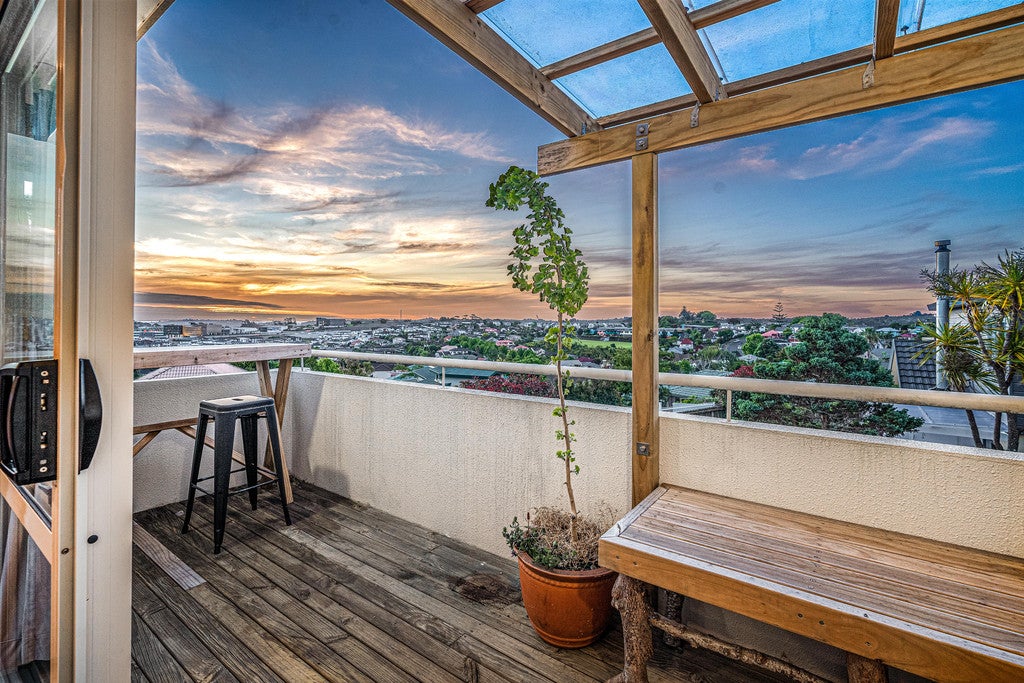1/33 Taroka Close, Pinehill, Auckland - Carousel 1