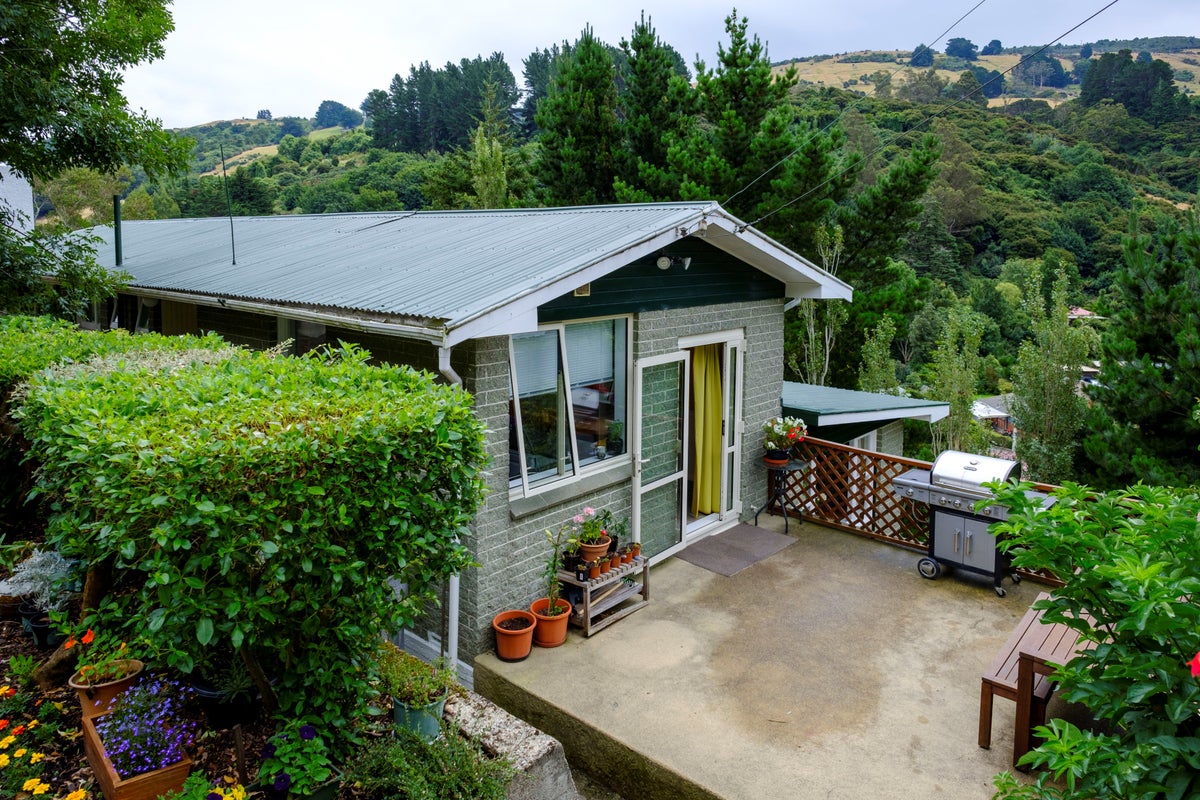 525 North Road, Normanby, Dunedin - Carousel 1