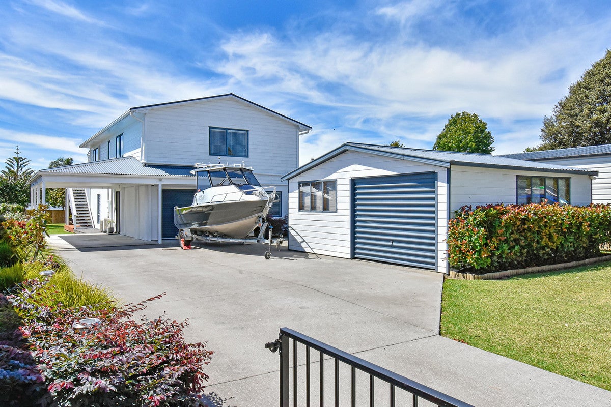 13 Bertram Road, Papakura - Carousel 1