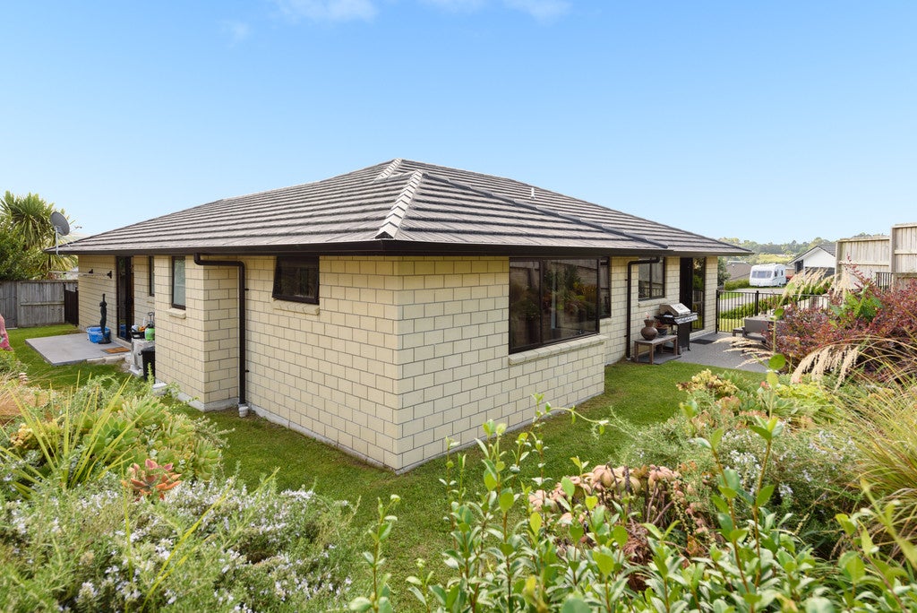 24 Caldera Close, Pyes Pa, Tauranga - Carousel 18