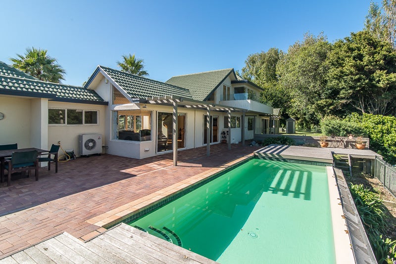79 Takapu Road, Manakau, Levin - Carousel 1