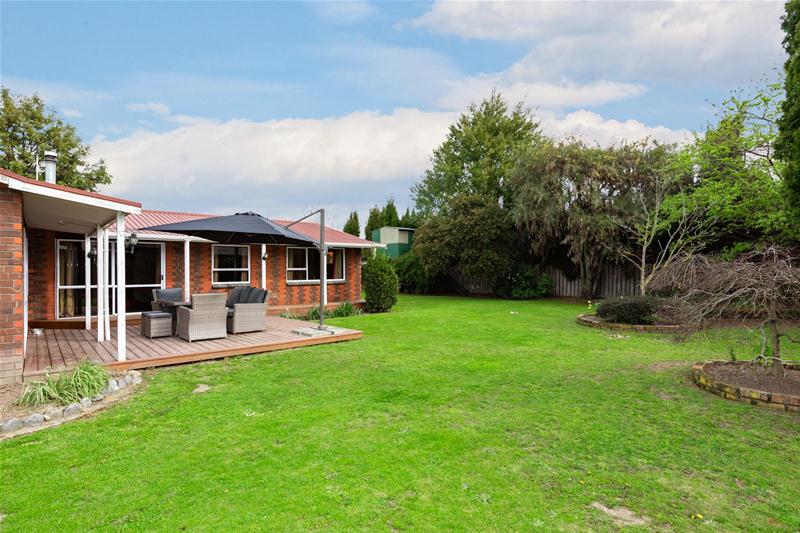 4A Gill Crescent, Redwoodtown, Blenheim - Carousel 1