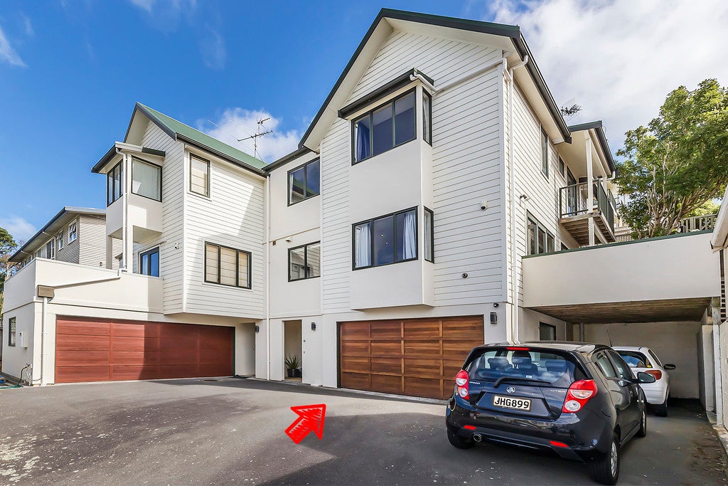 10 Hall Avenue, Newtown, Wellington - Carousel 1
