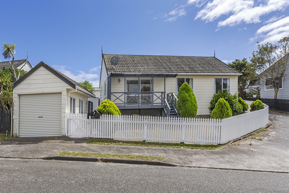 9 Mako View, Titahi Bay, Porirua - Carousel 2