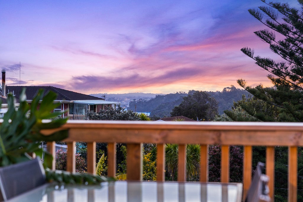 2/22 Bayview Road, Bayview, Auckland - Carousel 1