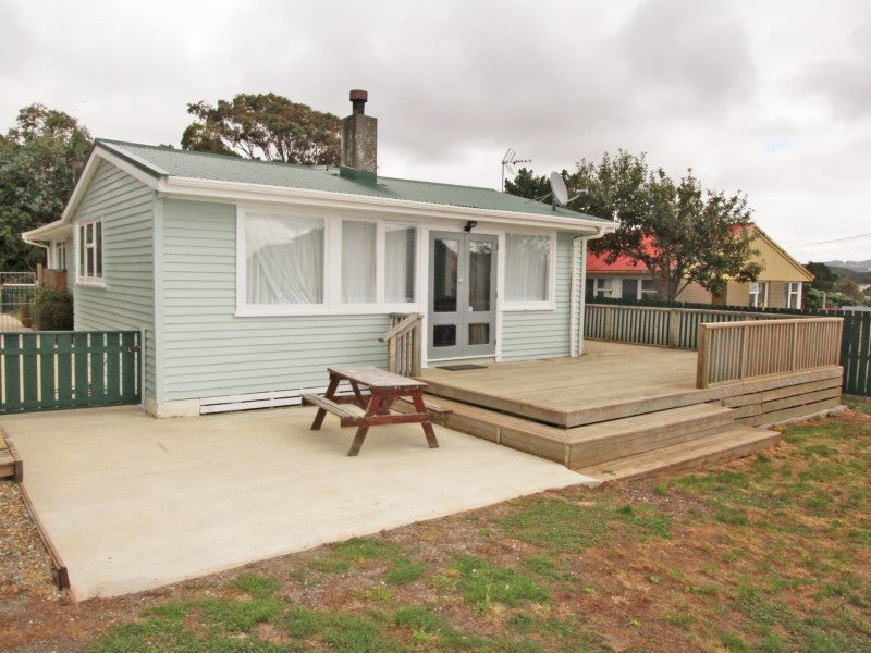 61 Driver Crescent, Cannons Creek, Porirua - Carousel 2