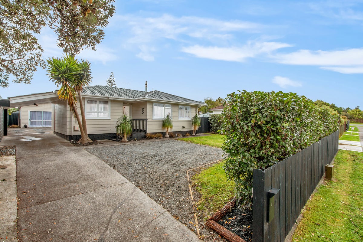 9 Purata Place, Mangere Bridge, Auckland - Carousel 2