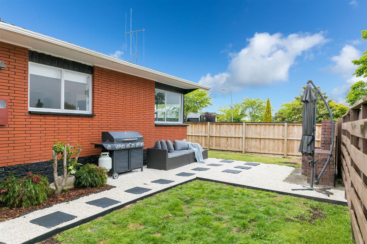 7 Hooker Avenue, Chedworth, Hamilton - Carousel 17