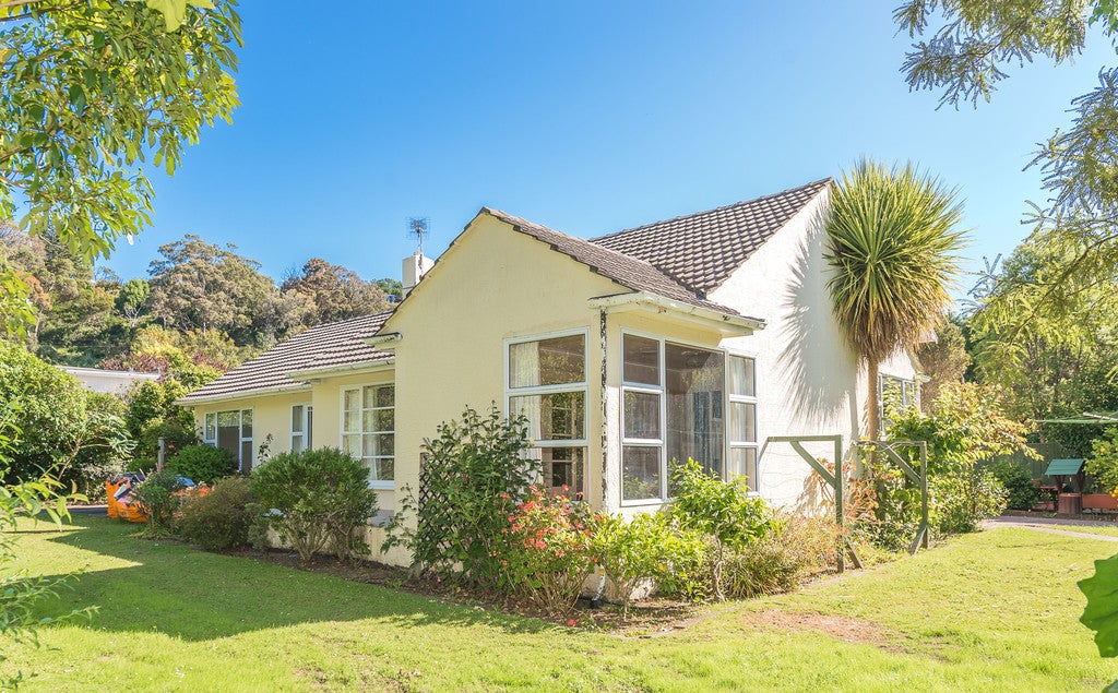 5 Raine Street, Whanganui East, Whanganui - Carousel 1