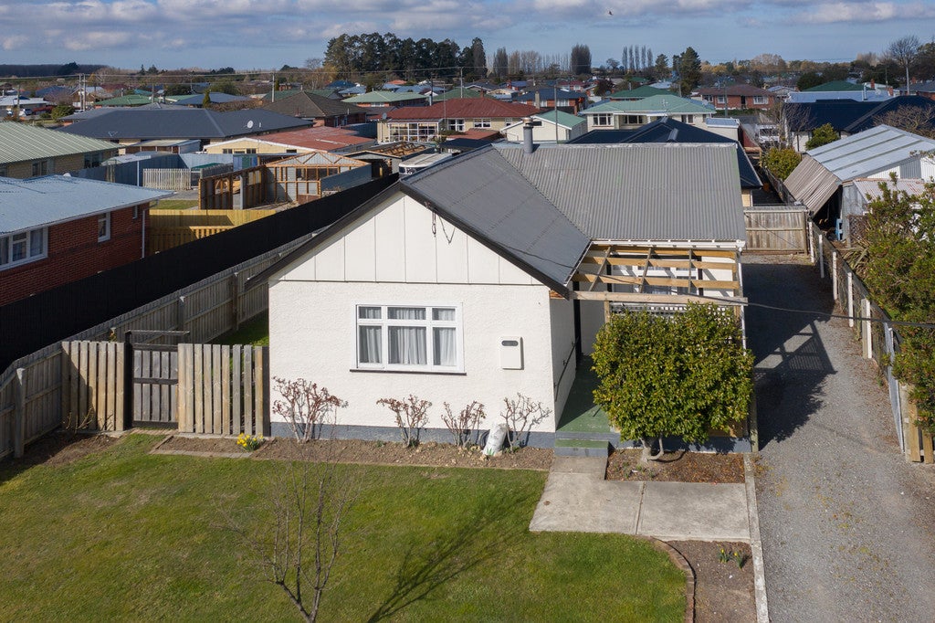 73 Mcmurdo Street, Tinwald, Ashburton - Carousel 1