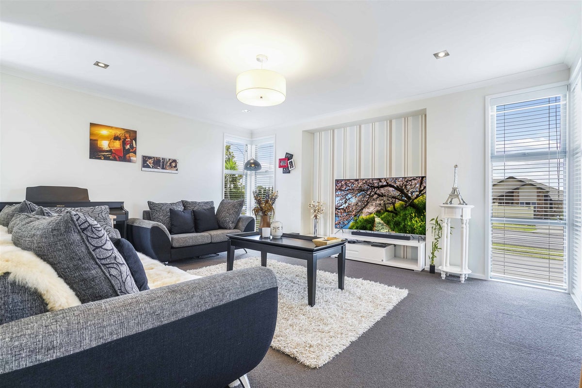1809 River Road, Flagstaff, Hamilton - Carousel 2