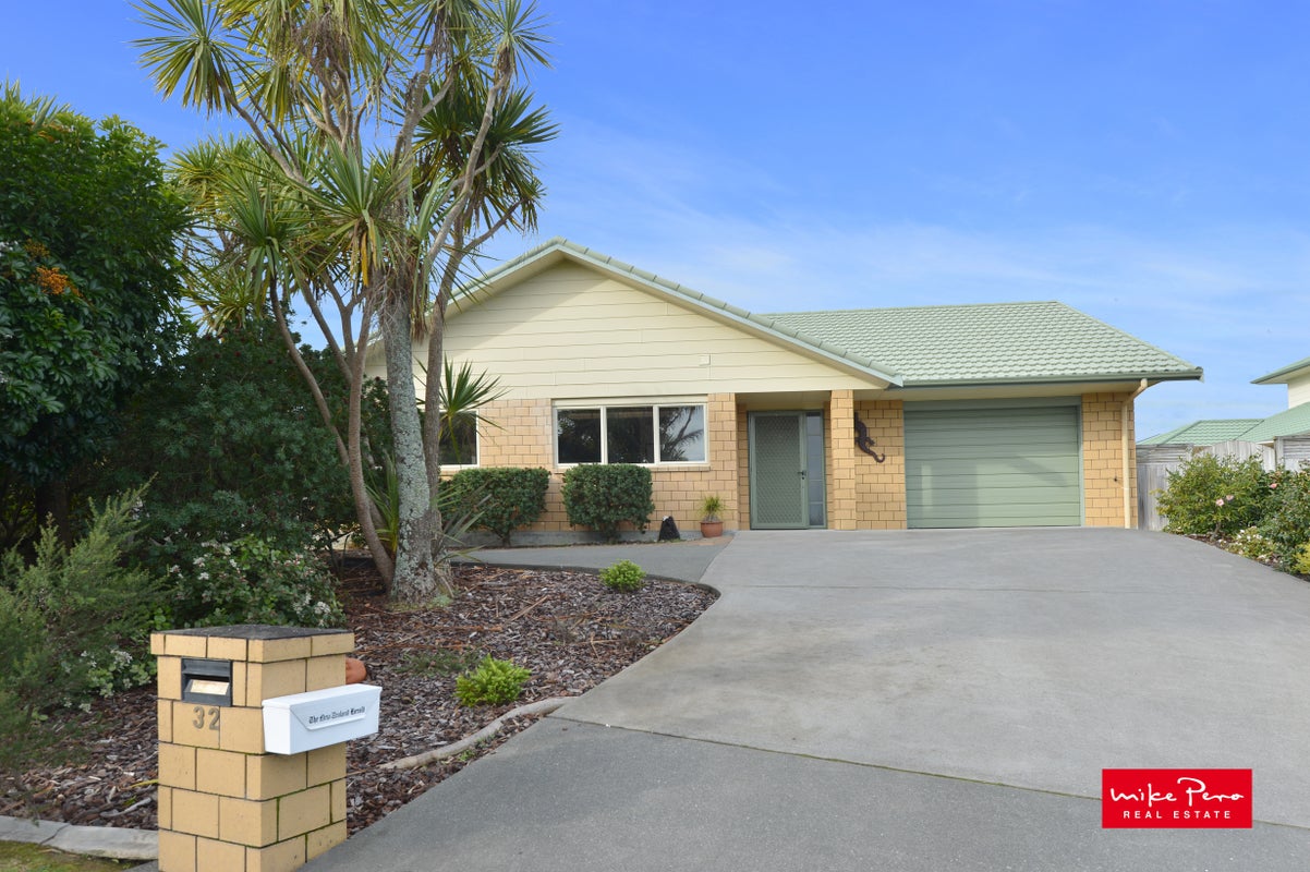 32 Markson Avenue, Onerahi, Whangarei - Carousel 1