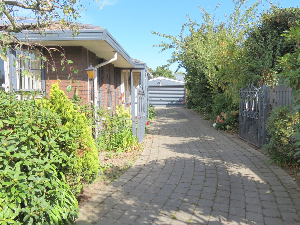 15 Cicada Place, Hei Hei, Christchurch - Carousel 1