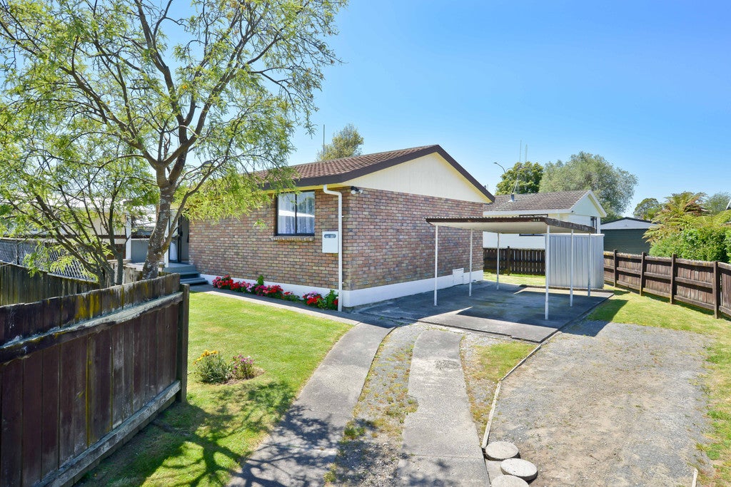 212 Tramway Road, Enderley, Hamilton - Carousel 1