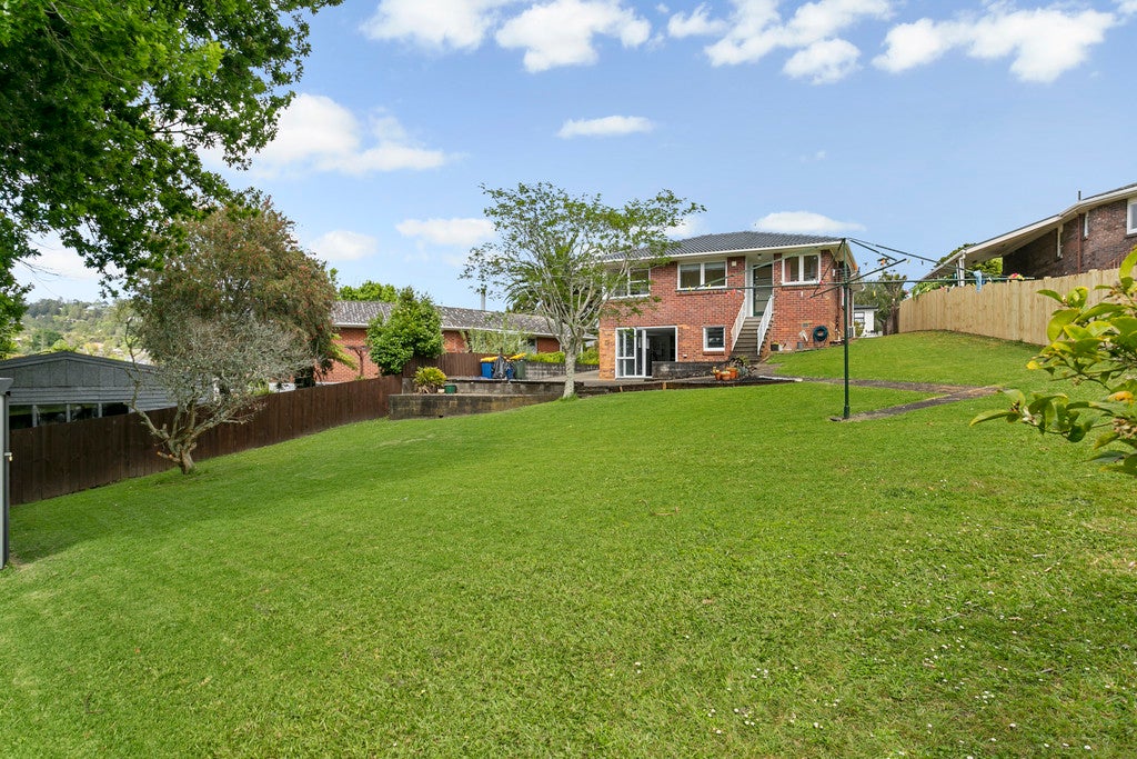 25 Hilling Street, Titirangi, Auckland - Carousel 2