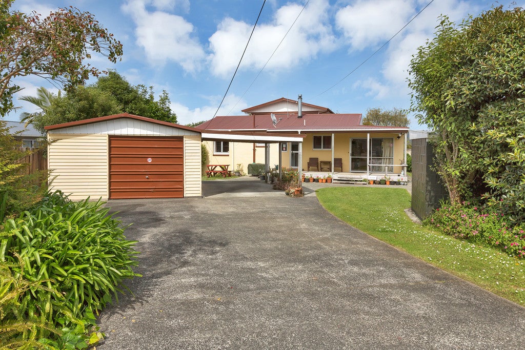 31 Denby Crescent, Tikipunga, Whangarei - Carousel 1