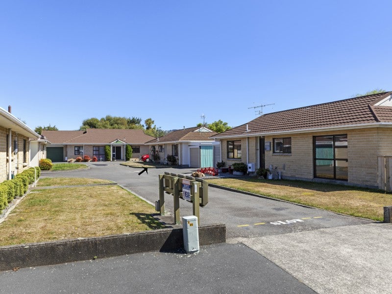 3/30 LEIGHTON AVE, Waiwhetu, Lower Hutt - Carousel 12