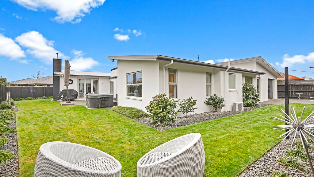 27 Globe Bay Drive, Templeton, Christchurch - Carousel 1