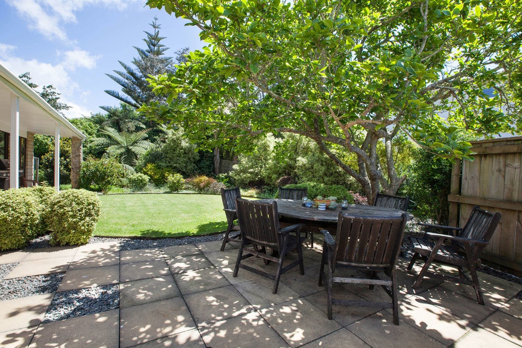 5 Valintine Place, Strandon, New Plymouth - Carousel 1