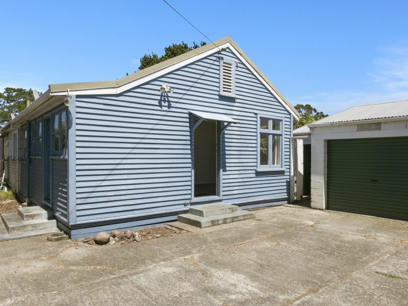 3/5 TOTARA ST, TRENTHAM, UPPER HUTT - Carousel 1